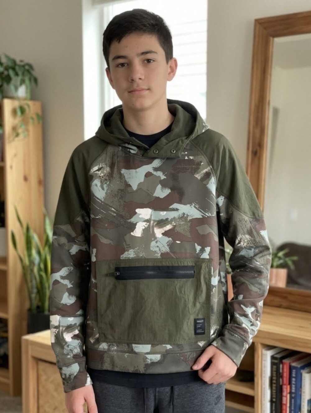 Athletic Works Hoodie for Boys/Youth Size XXL (18) Green Camouflage